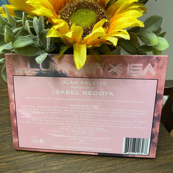 ILLUMINATI X ISA GLAM EYESHADOW PALETTE - Picture 2 of 6